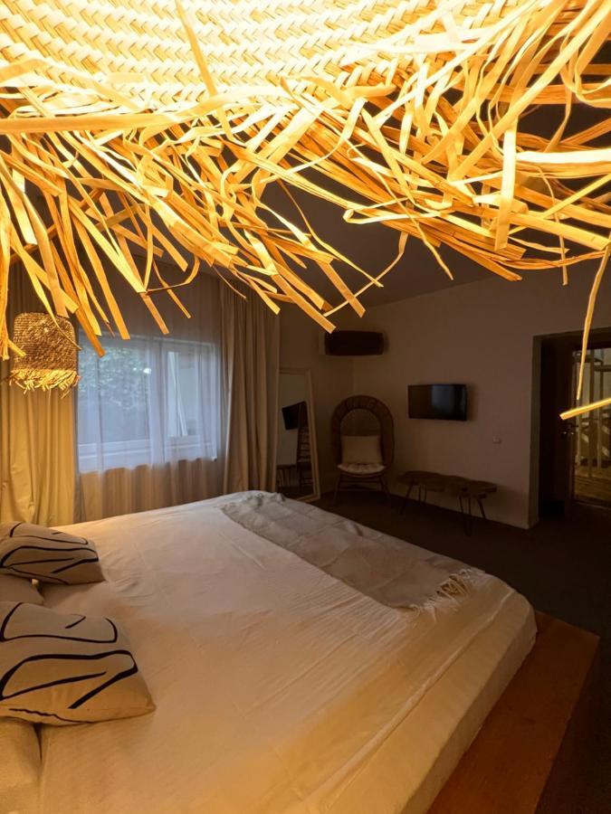 Shard Boutique Hotel-Adult Only Brasov Luaran gambar