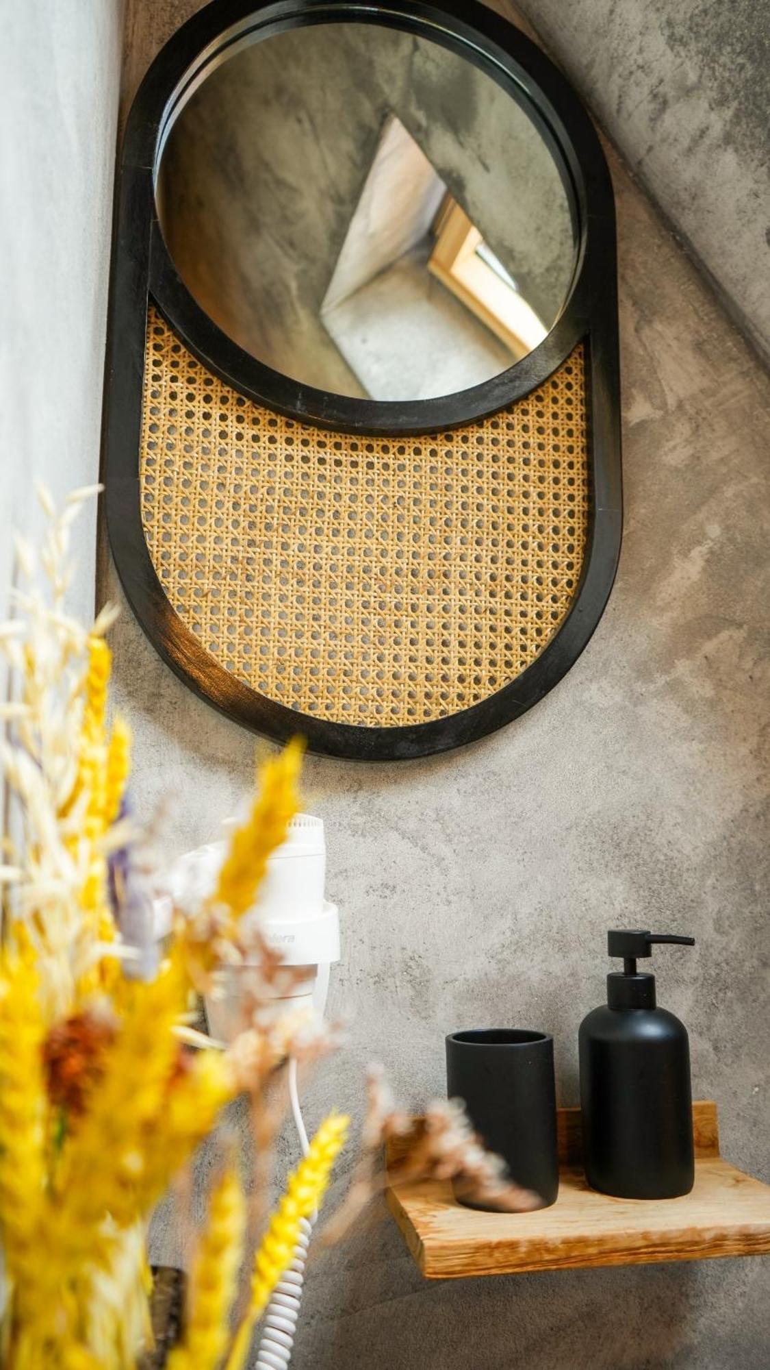 Shard Boutique Hotel-Adult Only Brasov Luaran gambar